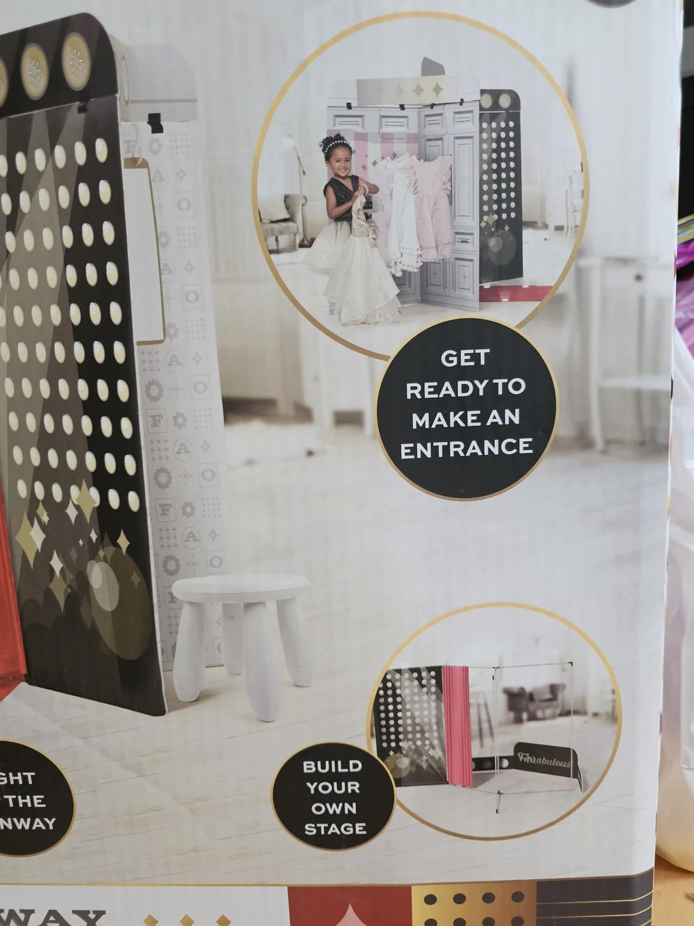 FAO Schwarz Kids Fashion Runway Playset